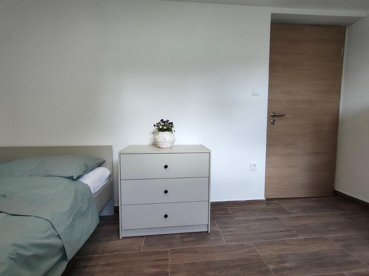 Guesthouse Flower 류블랴나 외부 사진